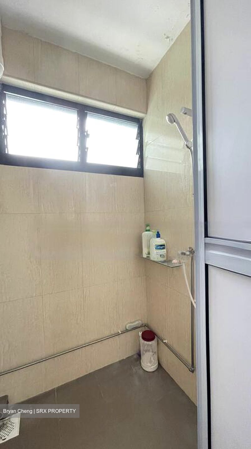 Blk 209 Yishun Palm Spring (Yishun), HDB 5 Rooms #463135031